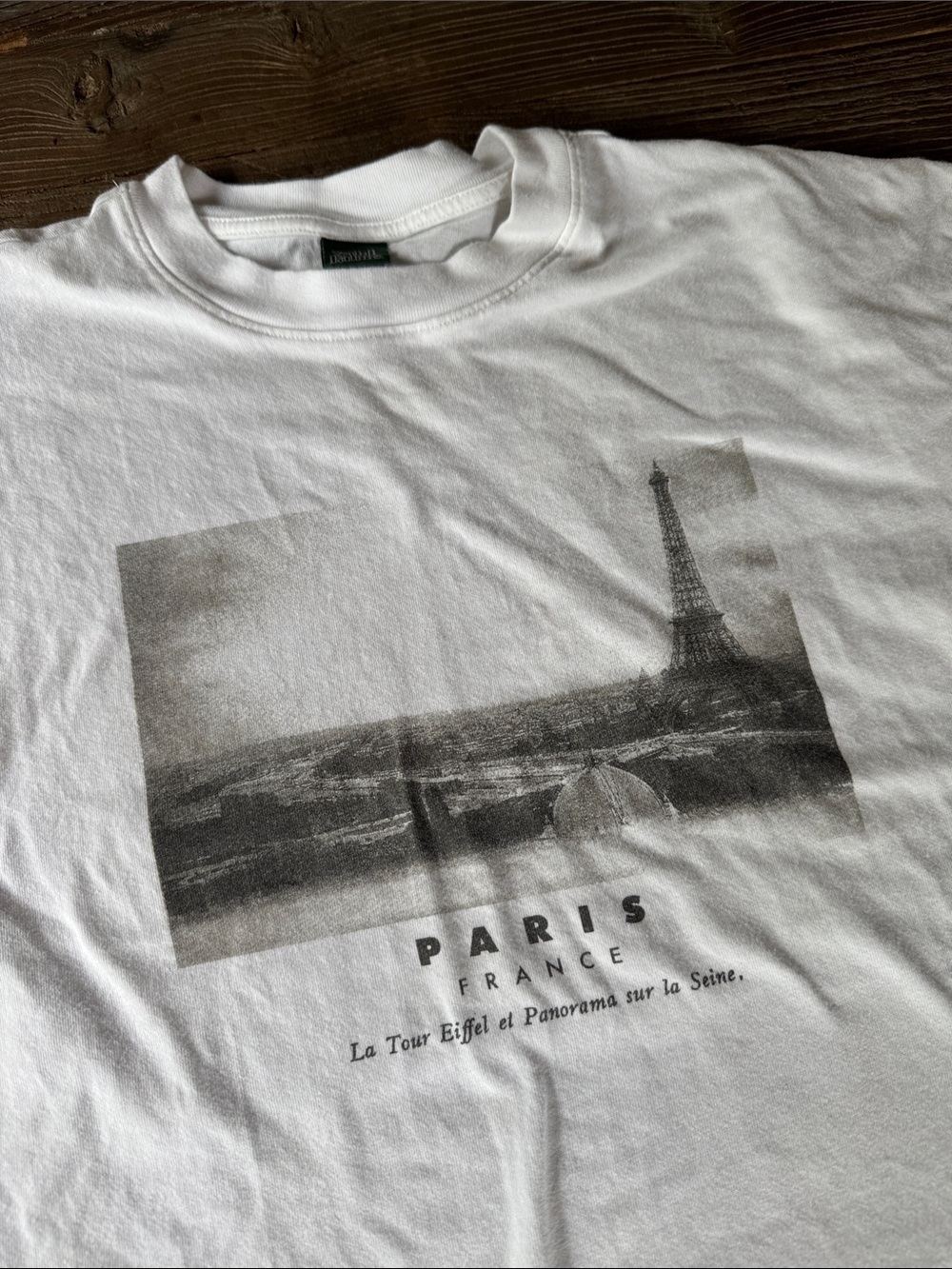 Wild Fable Eiffel Tower  Paris France heavyweight short sleeve T-shirt small